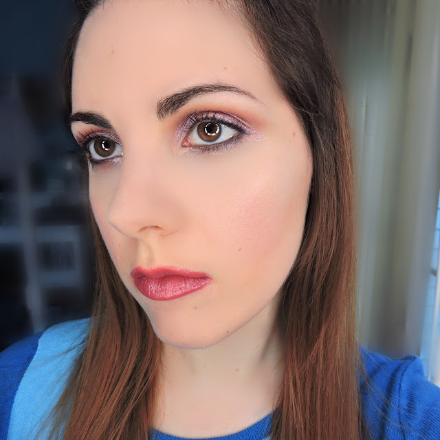 Ultima Beauty wearing Too Faced Maple Syrup Pancakes Eyeshadow, eyes opened