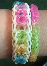 Rubber Band Bracelets @craftsavvy @blakergirl4life #craftwarehouse #rainbowloom #loombands #diy #rubberbandbracelets
