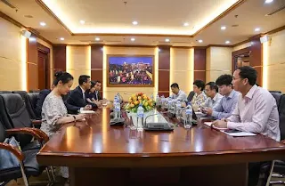 Lãnh đạo Huawei làm việc với Phó Chủ tịch Ủy ban Quản lý vốn nhà nước tại doanh nghiệp .