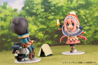 Kagamihara Nadeshiko [Season2 Ver.] Mini Figure de Yuru Camp, PLUM