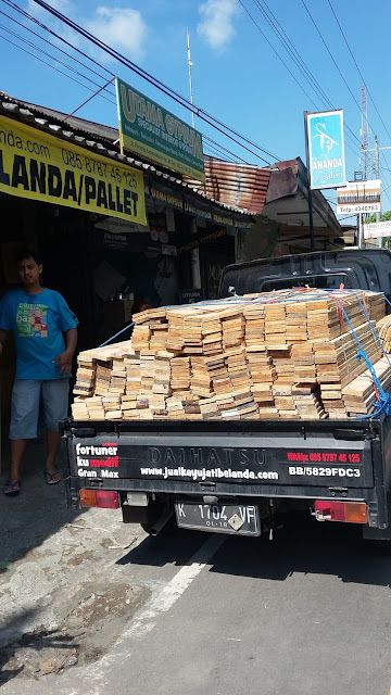 Jual kayu jati belanda / Pinus murah