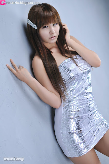 Ryu-Ji-Hye-Silver-Dress-04-very cute asian girl-girlcute4u.blogspot.com