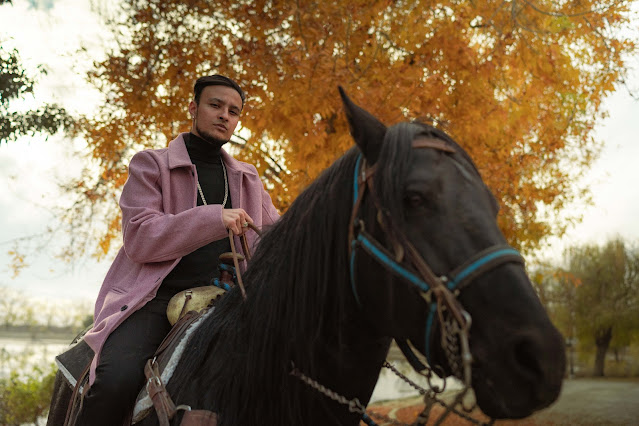 AKB - So Many Things - closeup sitting on horse