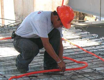 Instalaciones eléctricas residenciales - Tendido de tubería conduit en azotea