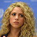 Shakira dühbe gurult, a rajongójával lökdösődött (videó)