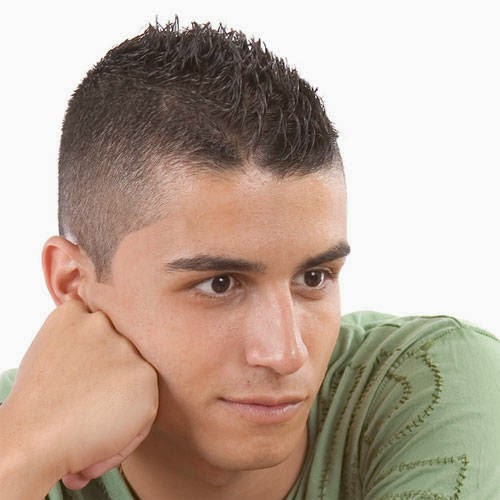 potongan rambut pria terbaru khusus cowok