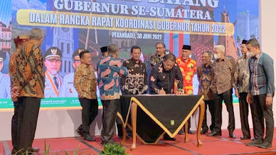 Rakor Gubernur Se-Sumatera di Provinsi Riau, Hasilkan 14 Maklumat Bumi Lancang Kuning