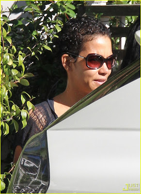 New Hairstyle Photo by Halle Berry