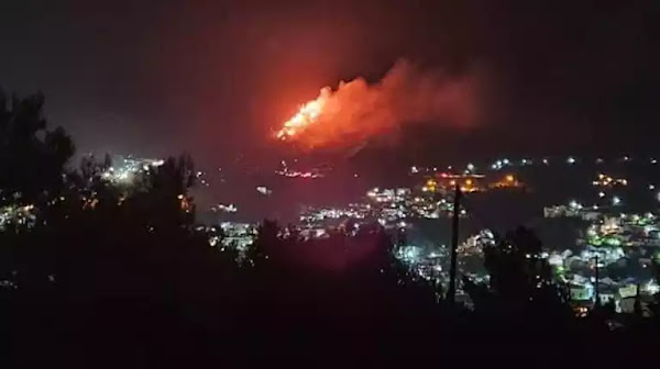 Έβαλαν πάλι φωτιά στο ΚΥΤ Σάμου, αλλά πρόλαβε να την ελέγξει η Πυροσβεστική (video)