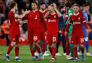 ليفربول يتجه نحو التألق: التركيز على المباراة القادمة بعد انتصاره الباهر في الدوري الأوروبي