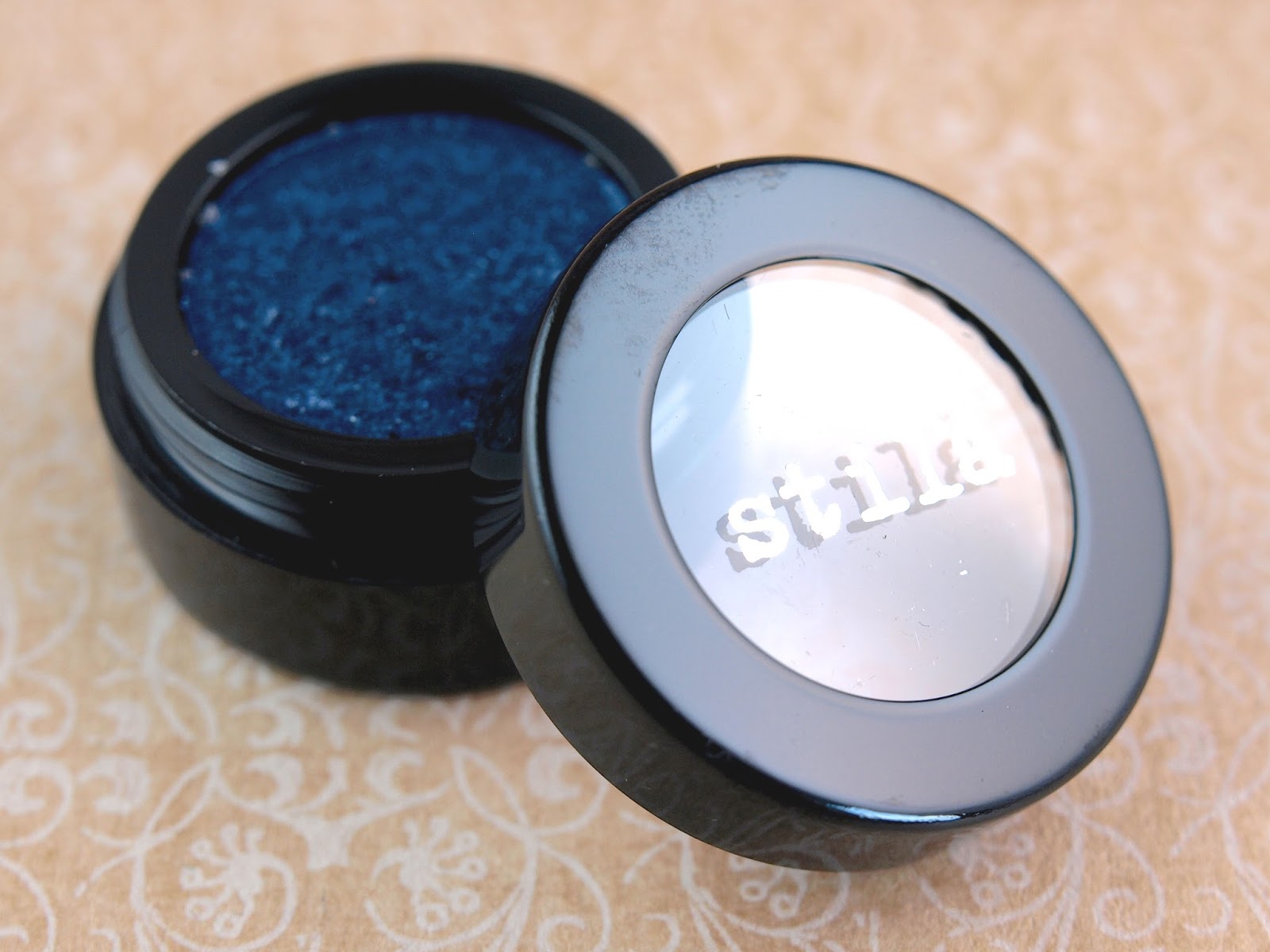 Stila Magnificent Metals Eye Liner in "Metallic Navy": Review and Swatches