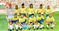 SELECCIÓN DE BRASIL - Temporada 1996-97 - Taffarel, Flávio Conceição, Aldair, Gonçalves, Cafu y Roberto Carlos; Edmundo, Dunga, Leonardo, Denilson y Ronaldo - BOLIVIA 1 (Erwin Sánchez) BRASIL 3 (Ermundo, Ronaldo, Ze Roberto) - 29/06/1997 - XXXVIII Copa América, final - La Paz, Bolivia, estadio Hernando Siles - La SELECCIÓN DE BRASIL gana su 5º título