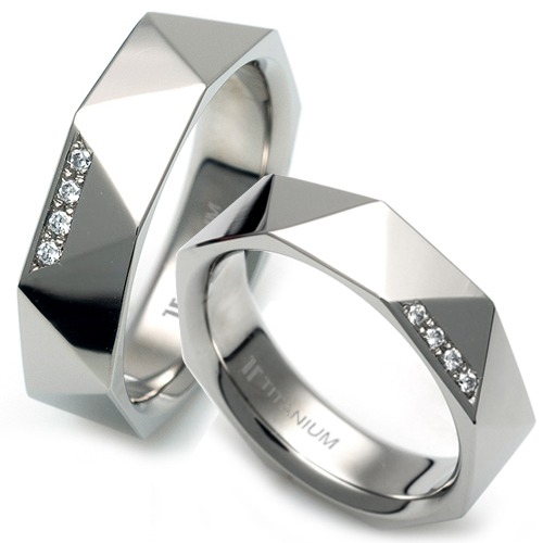 Titanium couple ring