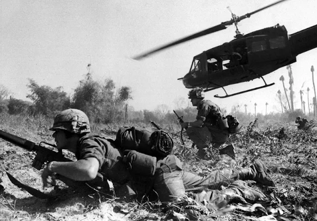 Image Attribute: US Army soldiers disembarking from helicopters in the Ia Drang Valley, 1965 Source: Wikimedia Commons