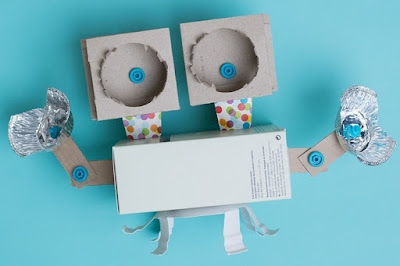 Makedo Construction With 360-Piece Toolset, Build Your Own Cardboard Projects