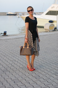 Donna Karan New York dress, Louis Vuitton Speedy 30 monogram, summer striped dress, Fashion and Cookies