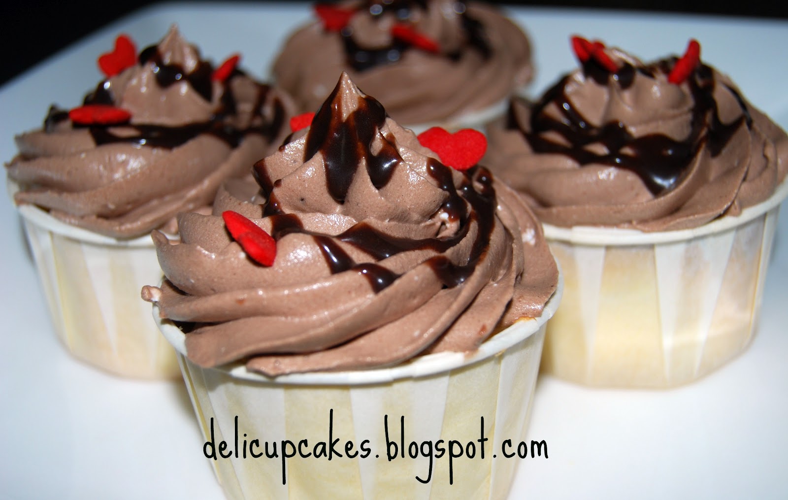 DELI CUPCAKES: Cupcake ais krim