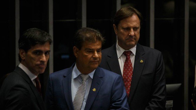 Preso em regime semiaberto, Acir Gurgacz fiscaliza eleição para presidente do Senado