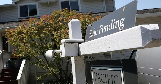 US April pending home sales drop 1.3 percent