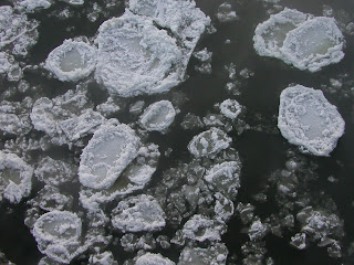 ice floe in the Missouri River