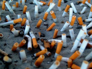 http://indonesianne.blogspot.com/2017/03/15-cara-mudah-berhenti-merokok.html