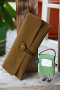 Retro Paris Tower Winding Cortex Pencil Case/Wallet/Elegant Storage Bag (img )