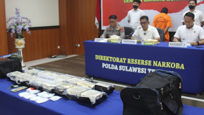 Ditresnarkoba Polda Sulteng tangkap Kurir Pembawa sabu 15,450 Kg
