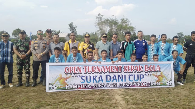 Bupati Aron Buka Open Turnamen Sepak Bola Suka Dani Cup