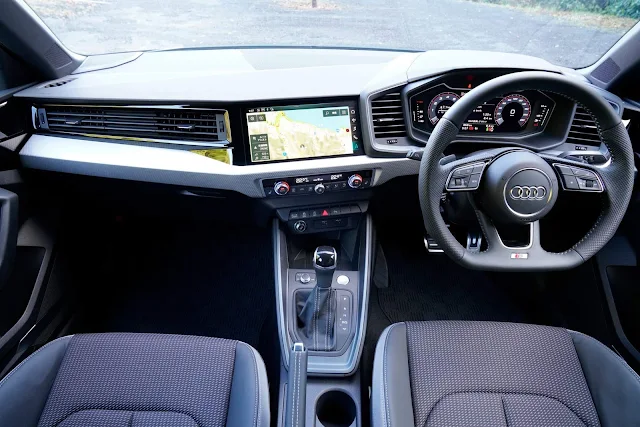 Audi lança nova geração do A1 no Japão - fotos e preços