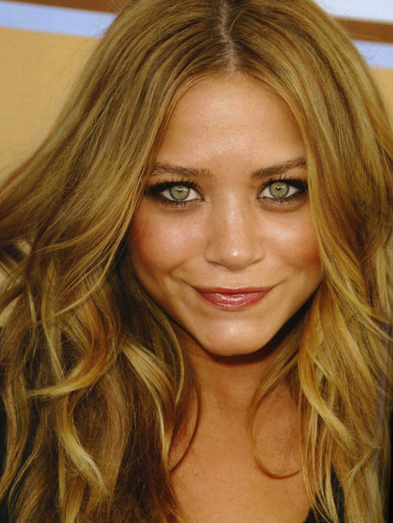 Best Dark Blonde Hair Color Ideas