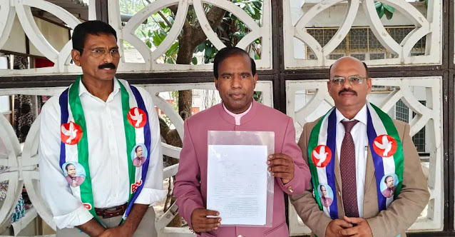 Dr. K.A. Paul welcomes Senior Police Officer Theophilus Monty and International Businessman Ch. Venkatesh to the Praja Shanti Party, says India needs honest leadership