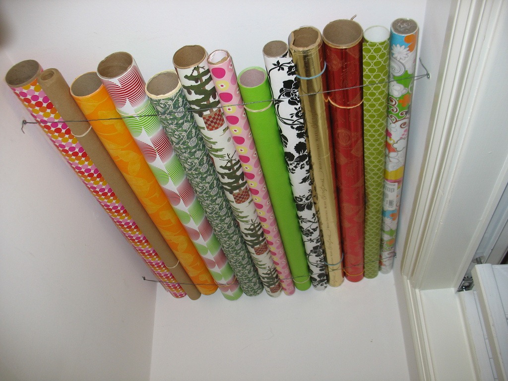 use wires for gift wraps storage