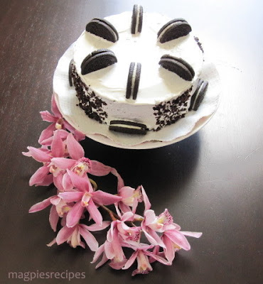 Birthday Cake Oreos on Pin Oreo Celebrates 100th Birthday With Cake Oreos Cake On Pinterest