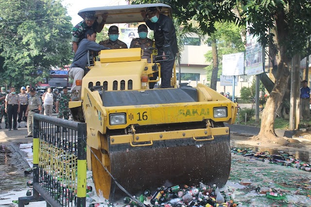 Ribuan Minuman Beralkohol Senilai Rp.258 Juta Dimusnahkan