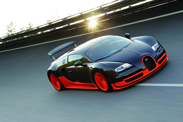 The Bugatti Veyron Super Sport motor mounts the same conventional W16 of 