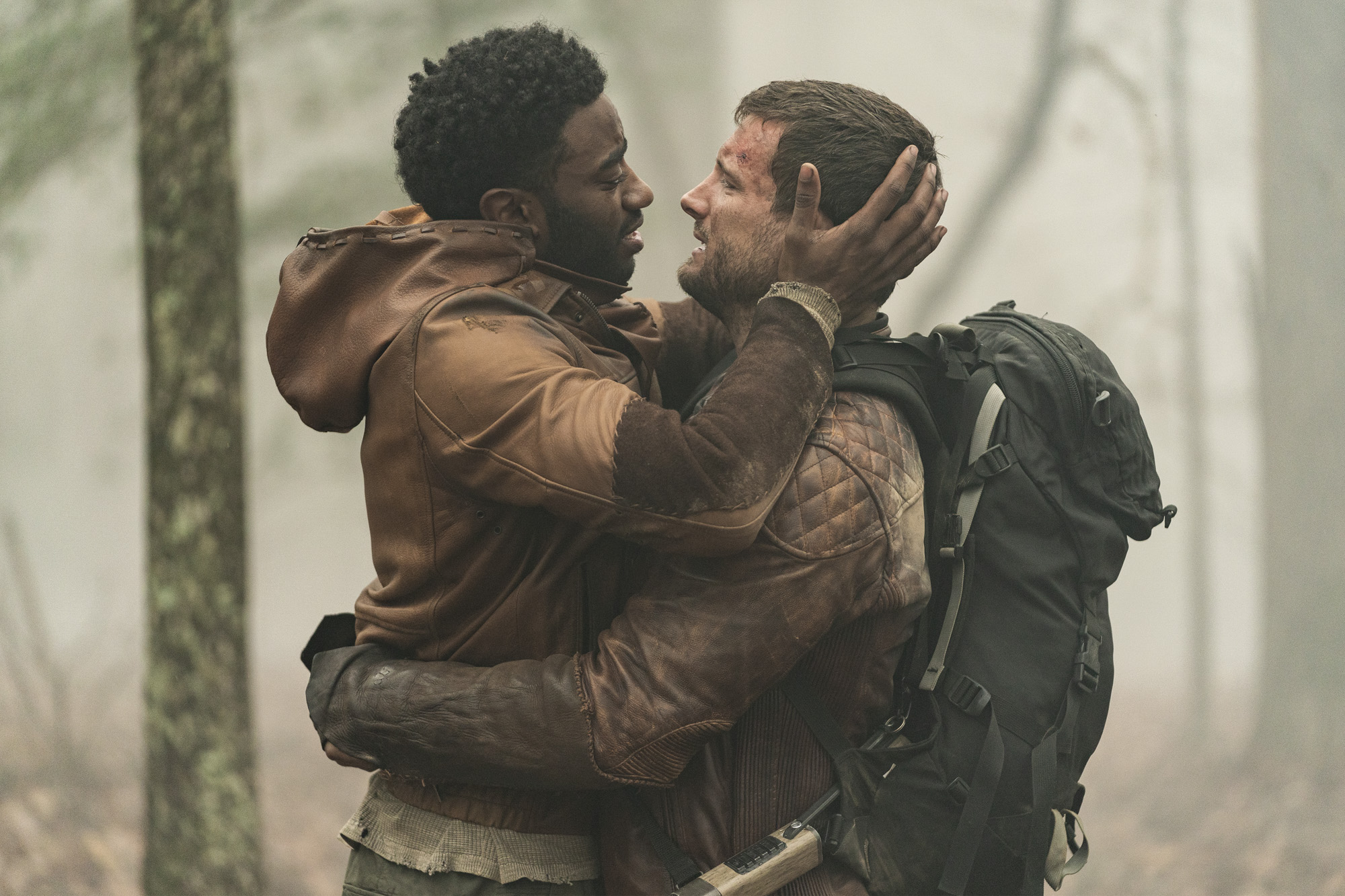 Felix se reencuentra con su novio Will en el bosque en la Season Finale de The Walking Dead World Beyond