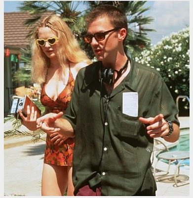 Heather Graham and director Paul Thomas Anderson on set of Boogie Nights