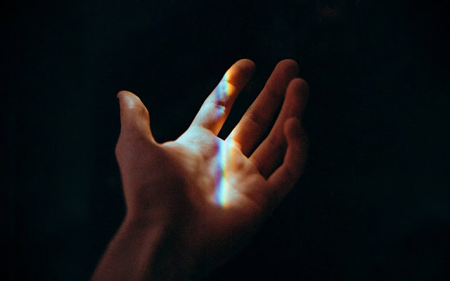 hands-light-pexels