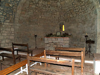 Interior de l'ermita de Sant Mateu