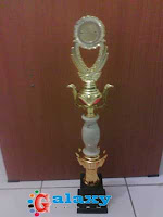 piala perlombaan