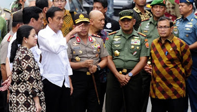 Jokowi, Presiden Jokowi, Pancasila, NKRI, Bhineka Tunggal Ika, TNI, Polri, Jokowi gebuk, gebuk ormas anti Pancasila