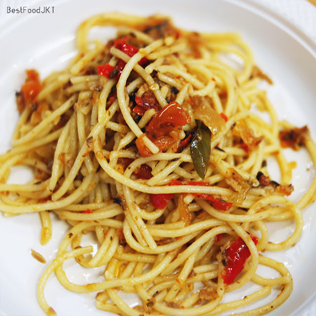 Pates Indonesia pasta sambal balado