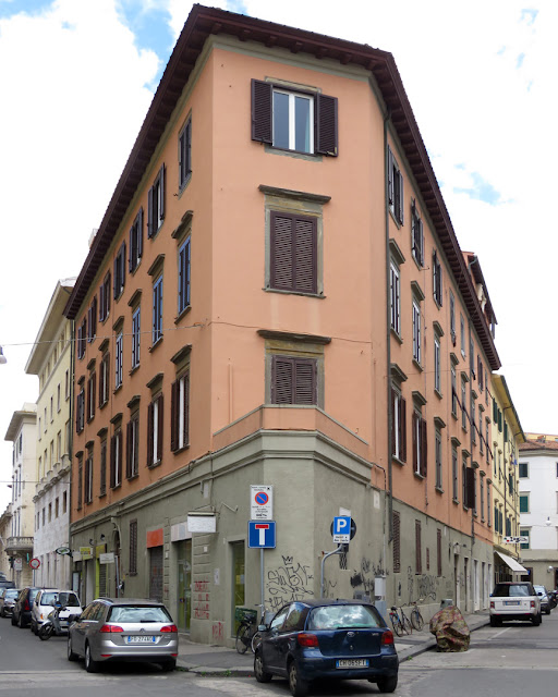 Corner building between Via Verdi and Via Sardi, Livorno