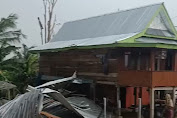 14 Rumah Warga Rusak Akibat Bencana Angin Puting Beliung di Desa Paroto Soppeng