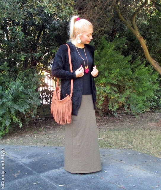 FuzzyCardigan+MaxiSkirt+FringedBag+AnkleBoots+RedLips - Lilli Candy and Style Fashion Blog