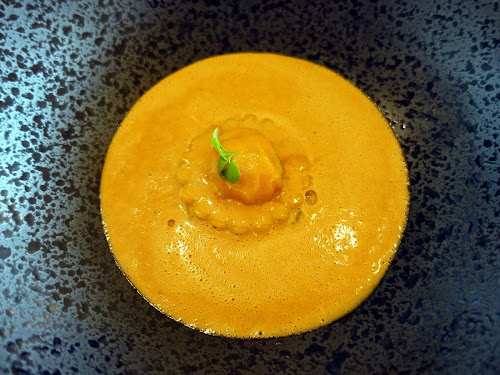 Lobster bisque, firefly squid ravioli, leeks - Caprice Four Seasons Hong Kong