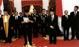 Pidato Lengsernya Suharto