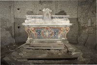 The Neglected Predella: Its Importance for Altar Arrangements