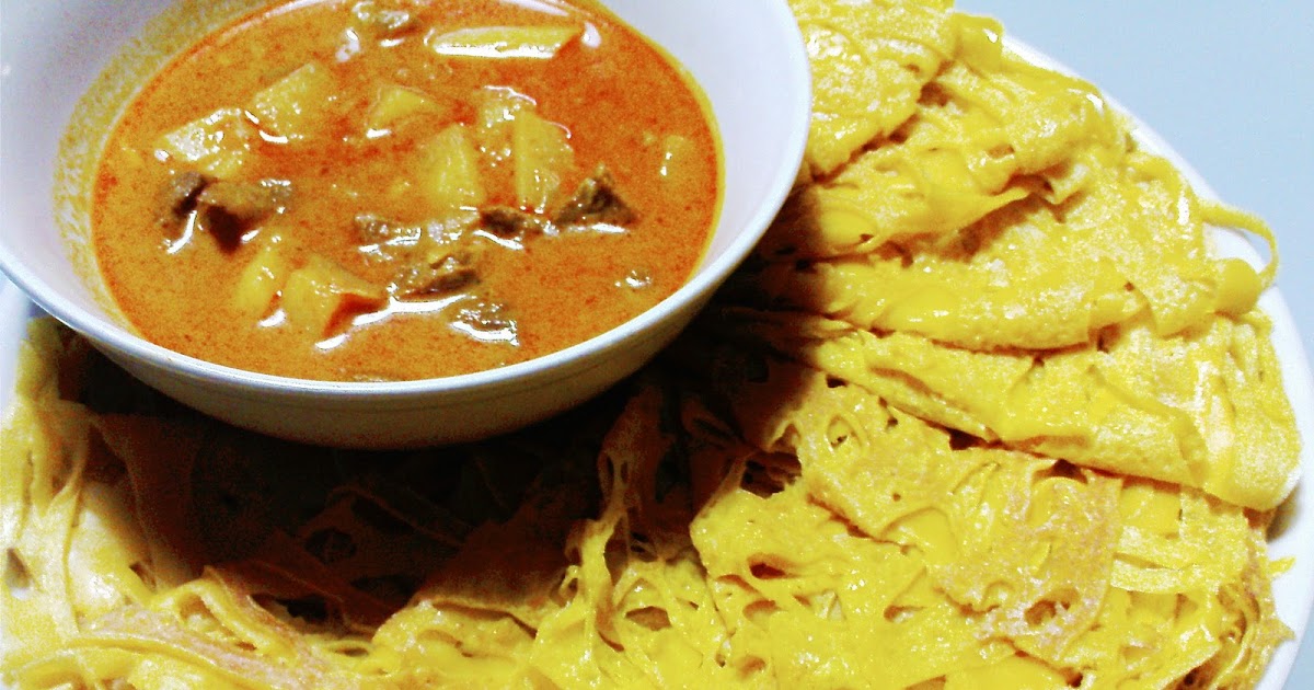 Plain and White: Roti Jala & Kuah Kari Daging