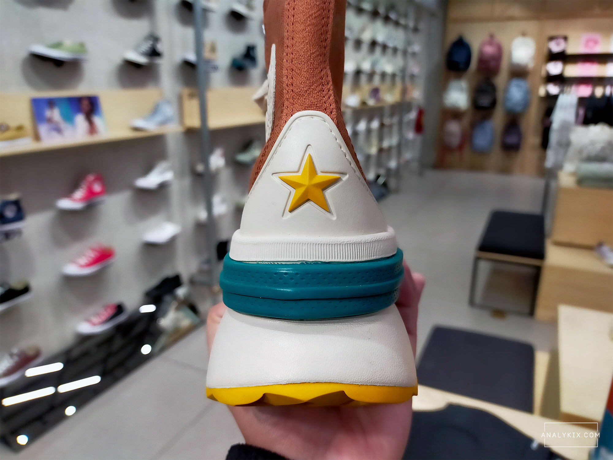heel design of Run Star Legacy